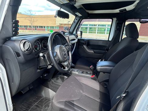 Used 2014 Jeep Wrangler Unlimited Sport w/ Quick Order Package 24S image 11