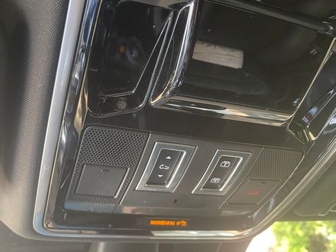 Used 2016 Land Rover Range Rover HSE image 23