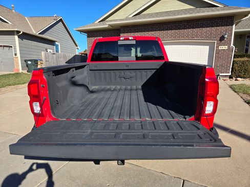 Used 2018 Chevrolet Silverado 1500 LTZ w/ LTZ Plus Package image 5