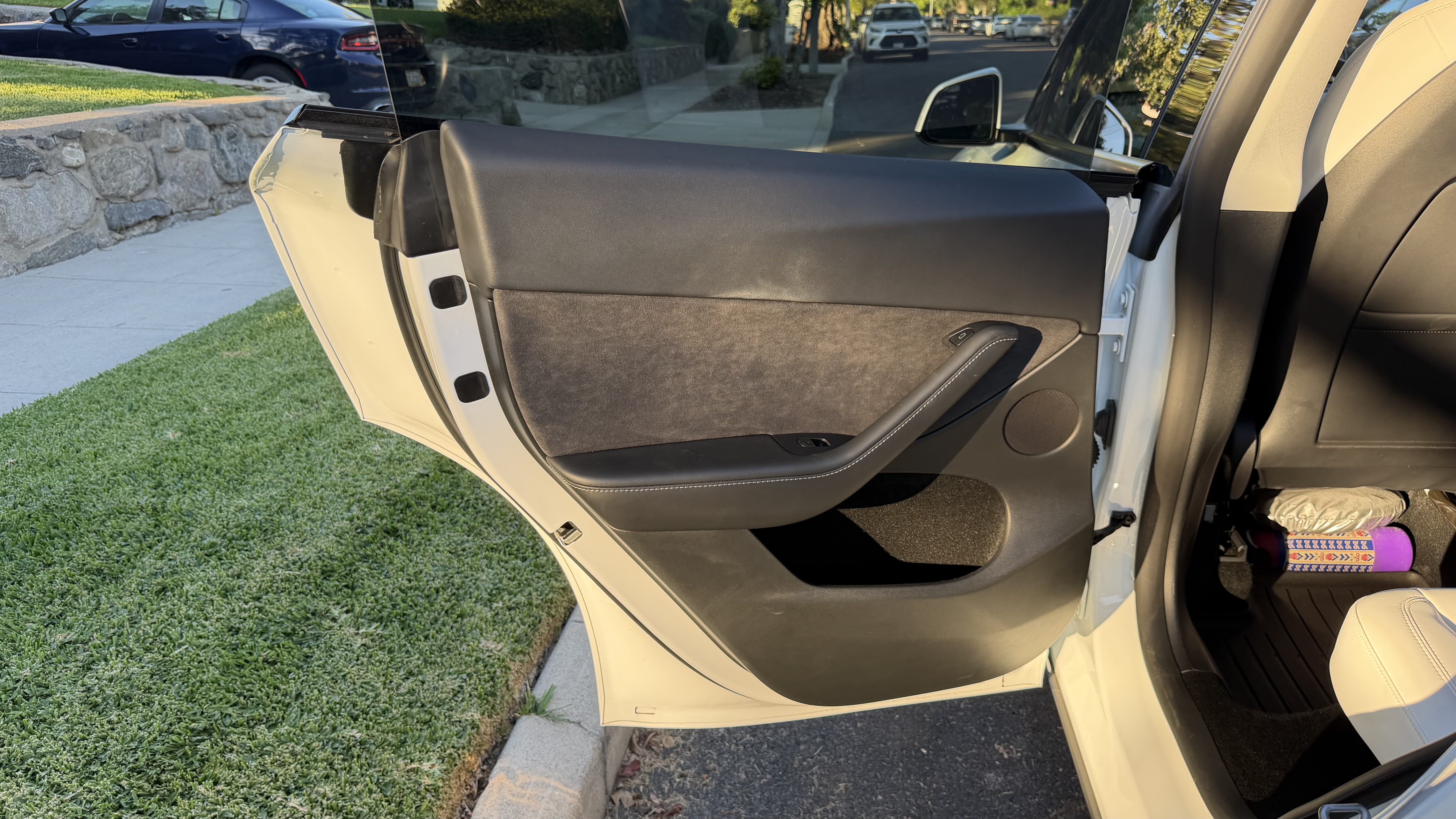 Used 2023 Tesla Model Y Long Range AWD/4WD image 16