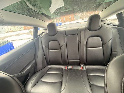 Used 2021 Tesla Model 3 Long Range image 9