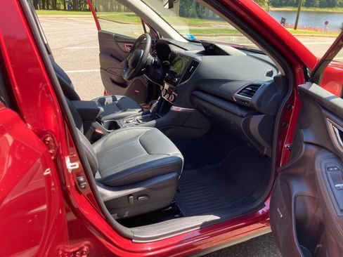 Used 2021 Subaru Forester Touring AWD/4WD image 13