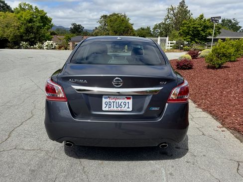 Used 2013 Nissan Altima 2.5 SV image 5