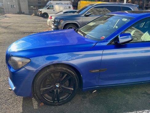 Used 2012 BMW 740i image 5