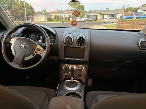 Used 2012 Nissan Rogue S AWD/4WD image 14