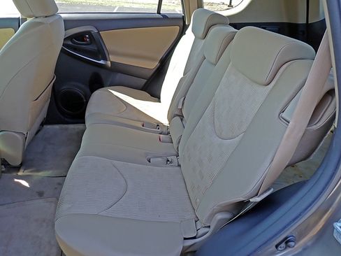 Used 2011 Toyota RAV4 4WD V6 w/ Tow Prep Pkg image 20