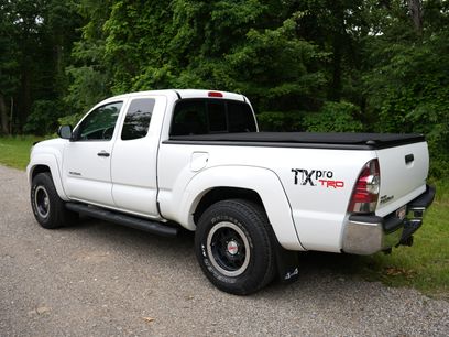 Used 2013 Toyota Tacoma 4x4 Access Cab V6 w/ TRD Off-Road Pkg