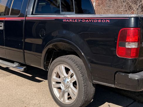 Used 2006 Ford F150 Harley-Davidson AWD/4WD image 6