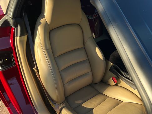 Used 2005 Chevrolet Corvette Convertible w/ Preferred Equipment Group image 8