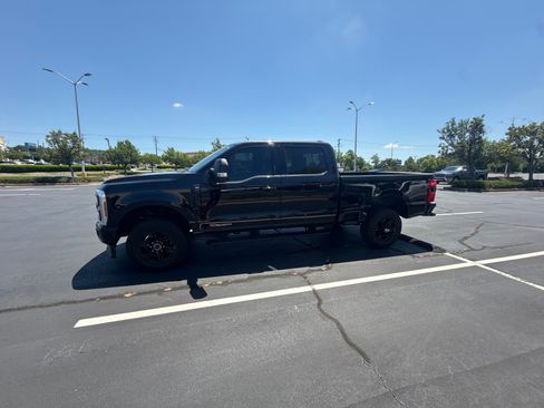 Used 2024 Ford F250 XLT w/ XLT Premium Package AWD/4WD image 2