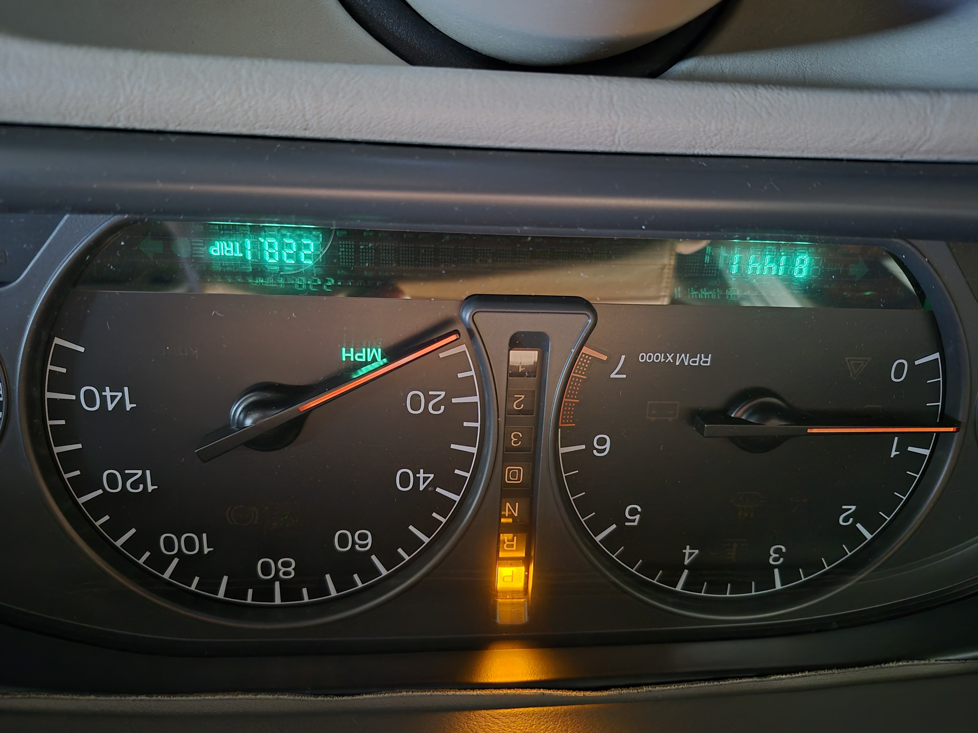 Used 2002 Cadillac Eldorado Touring w/ Preffered Equipment Group FWD image 19