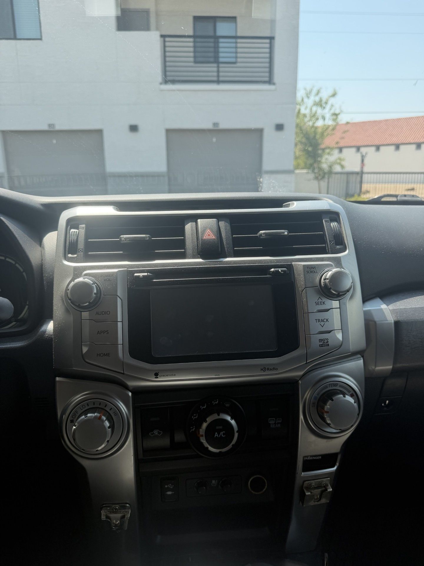 Used 2014 Toyota 4Runner SR5 AWD/4WD image 8