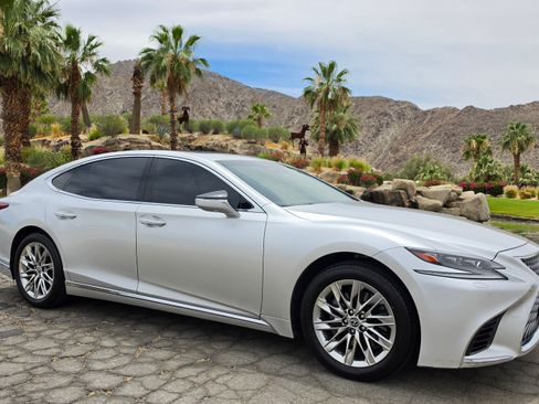 Used 2018 Lexus LS 500 w/ Interior Upgrade Package RWD image 12
