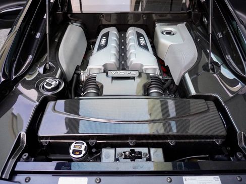 Used 2011 Audi R8 V10 AWD/4WD image 13