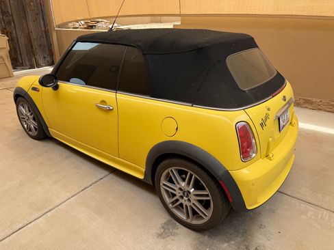 Used 2006 MINI Cooper Convertible FWD image 6