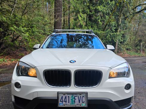 Used 2013 BMW X1 xDrive28i image 2