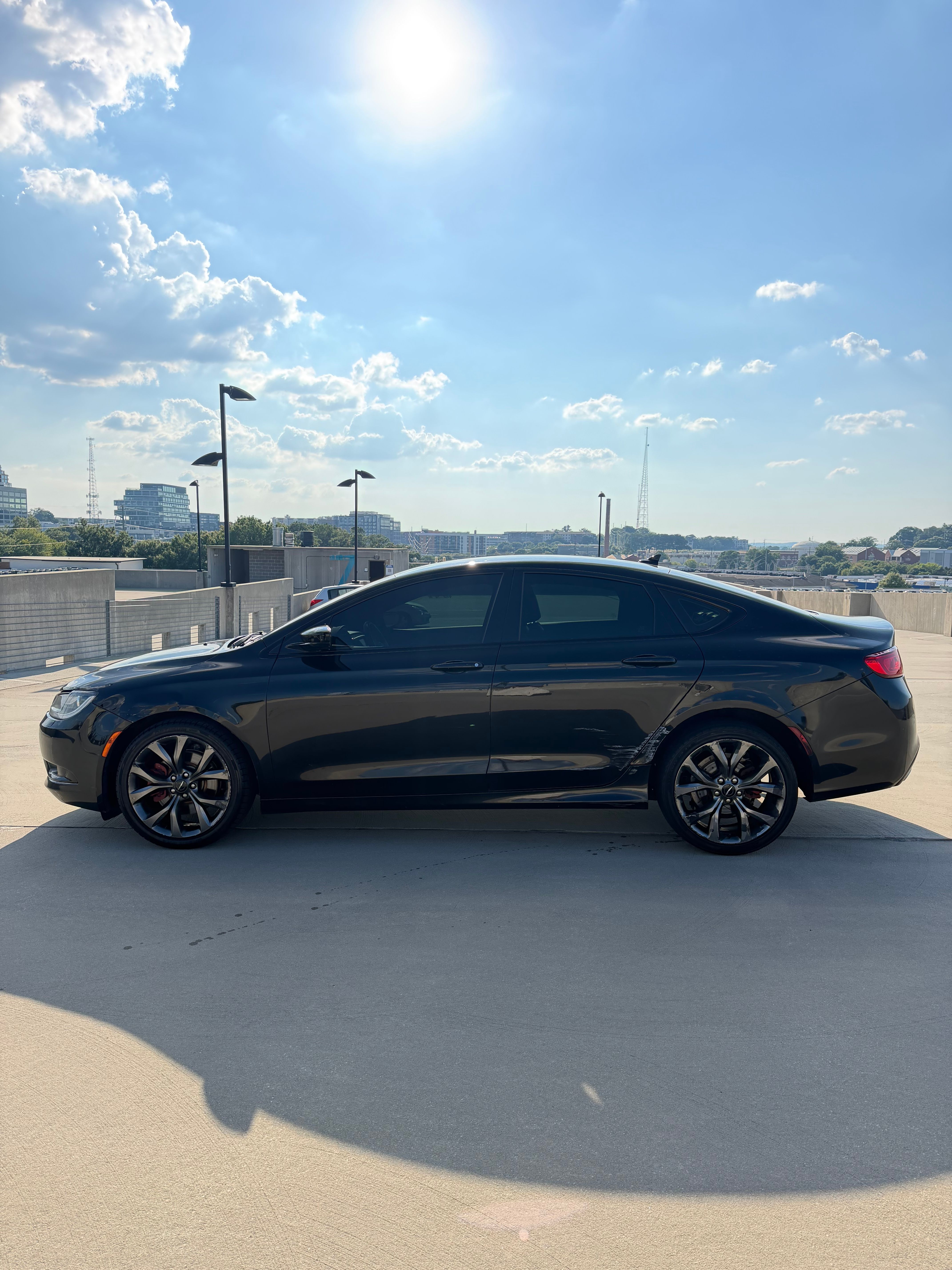Used 2015 Chrysler 200 S w/ Navigation & Sound Group I FWD image 5