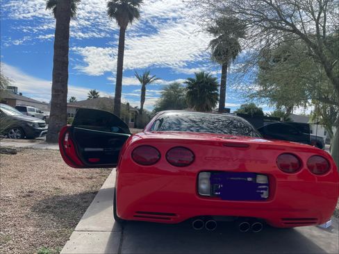 Used 2004 Chevrolet Corvette Z06 w/ Memory Package image 2