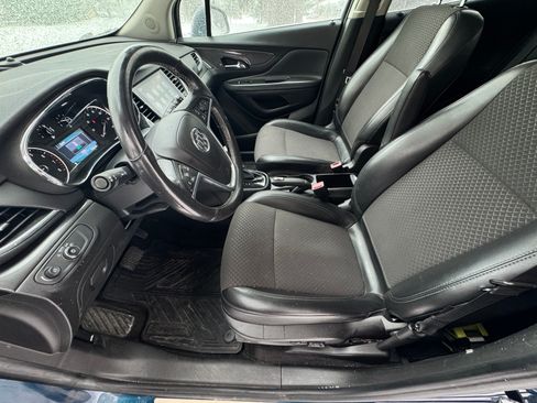 Used 2019 Buick Encore Preferred image 9