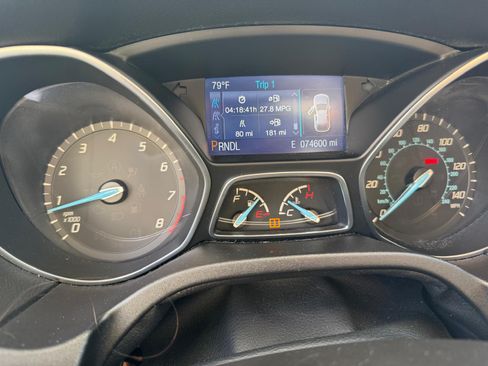 Used 2014 Ford Focus SE image 6