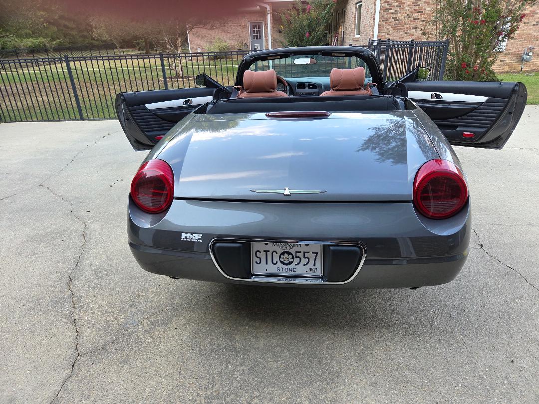 Used 2003 Ford Thunderbird RWD image 11