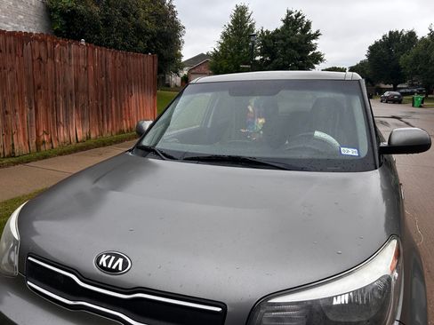 Used 2018 Kia Soul image 4