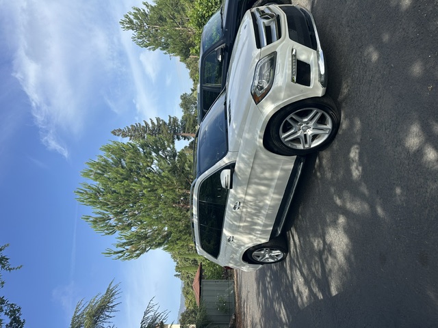 Used 2013 Mercedes-Benz GL 550 4MATIC image 1