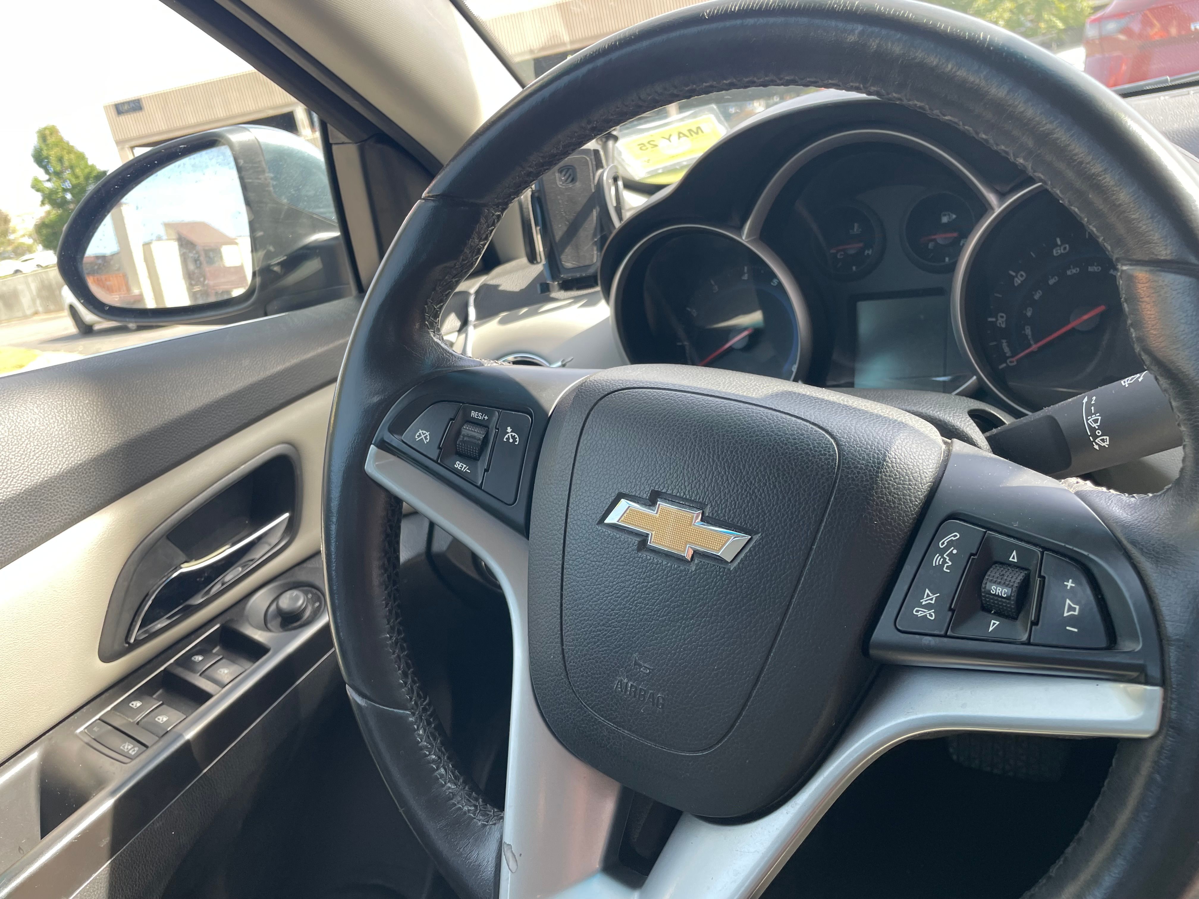 Used 2012 Chevrolet Cruze LT FWD image 12