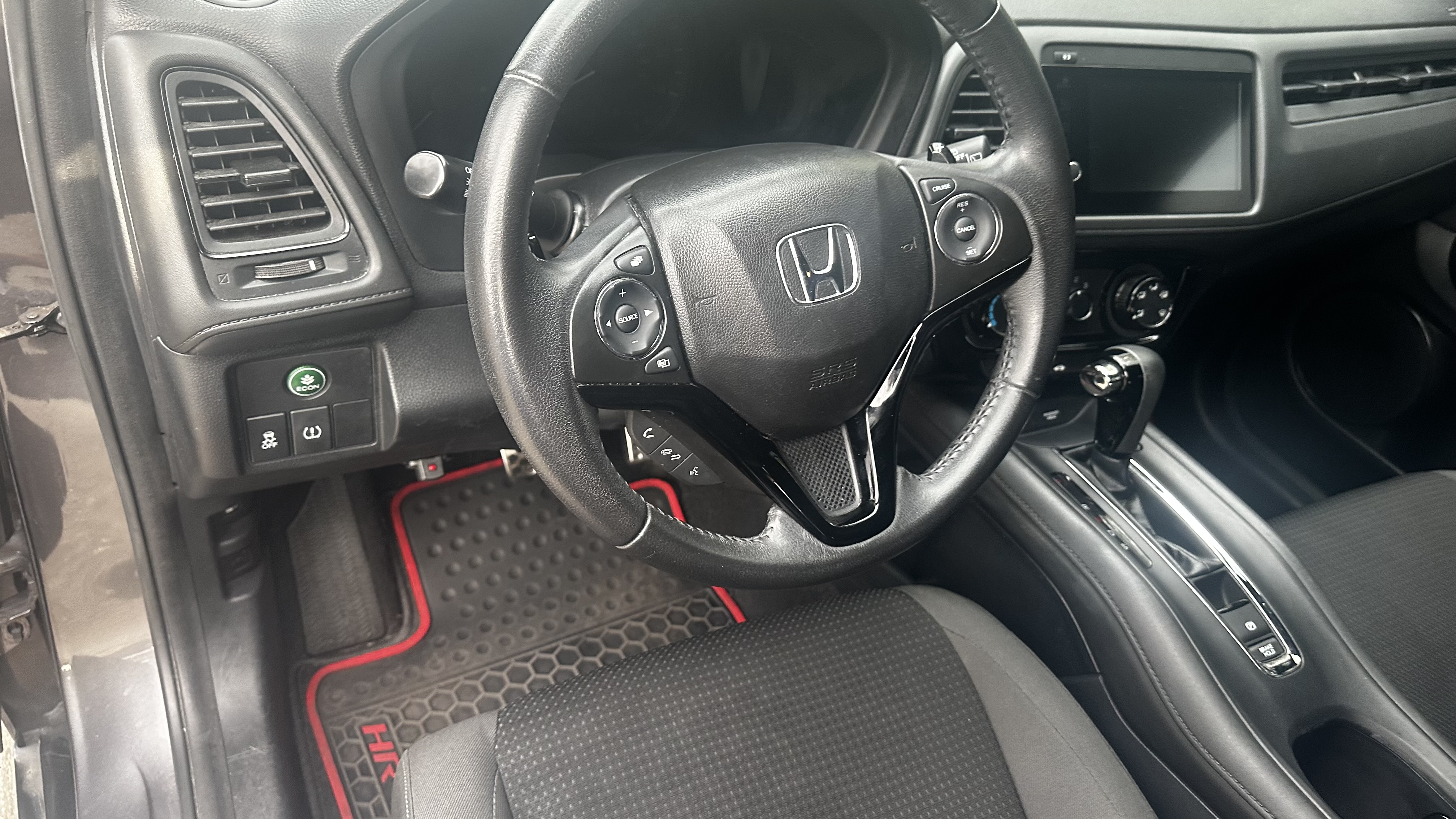 Used 2019 Honda HR-V Sport image 32