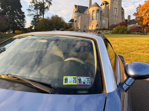 Used 2006 Chrysler Crossfire Limited image 10