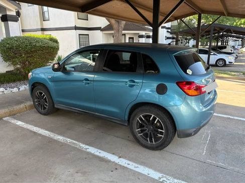 Used 2013 Mitsubishi Outlander Sport ES FWD image 2