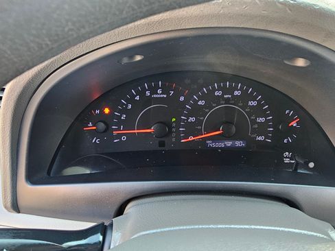 Used 2011 Toyota Camry LE image 15