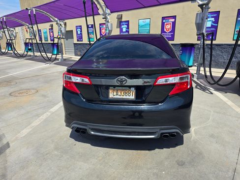Used 2013 Toyota Camry SE image 10