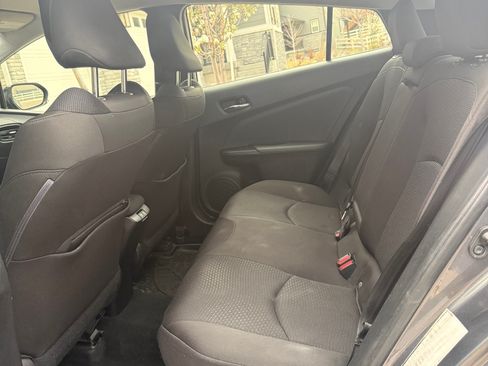 Used 2019 Toyota Prius LE image 12