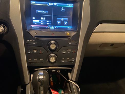 Used 2011 Ford Explorer XLT w/ 202A Rapid Spec Order Code image 13