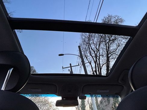 Used 2015 Hyundai Genesis 3.8 w/ Option Group 03 image 11