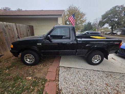 Used 2004 MAZDA B-Series Pickup 2WD Regular Cab B3000 w/ Convenience Pkg image 13