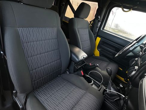 Used 2011 Jeep Wrangler Sport image 10