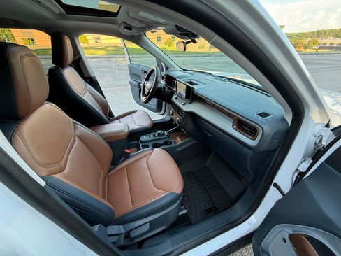 Used 2023 Ford Maverick Lariat w/ Lariat Luxury Package AWD/4WD image 18