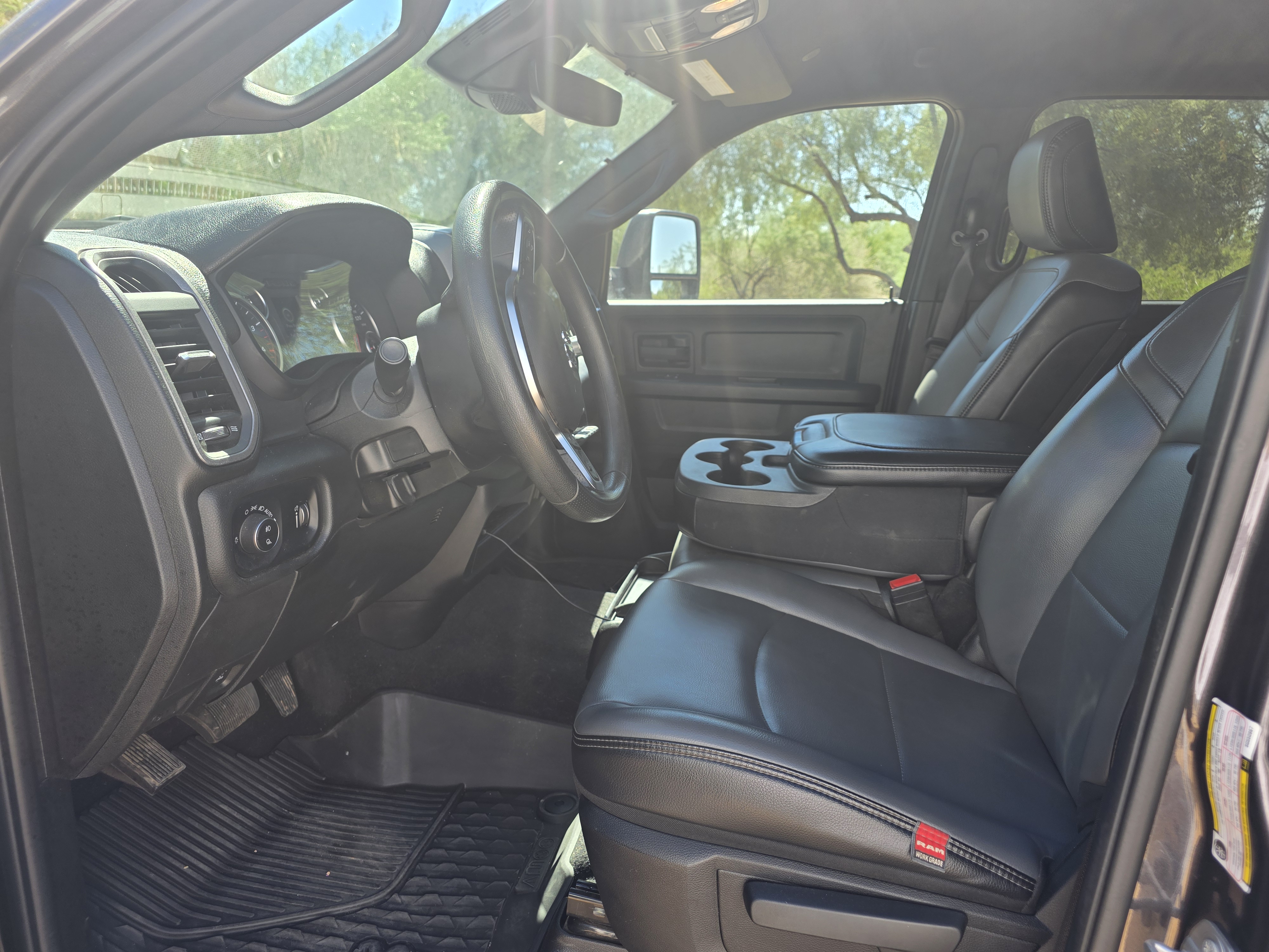 Used 2025 RAM 3500 Tradesman AWD/4WD image 6