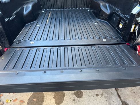 Used 2021 Toyota Tacoma 4x4 Double Cab image 10