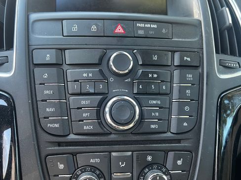 Used 2017 Buick Cascada Premium image 11