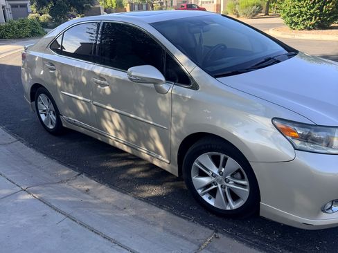 Used 2011 Lexus HS 250h FWD image 2