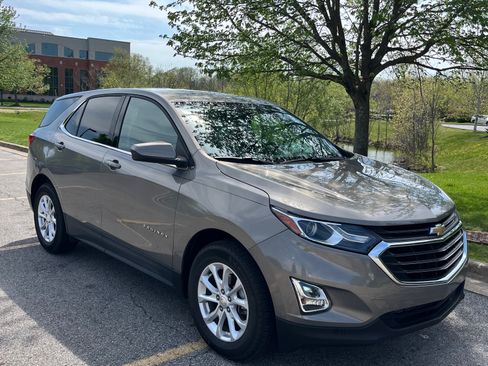 Used 2019 Chevrolet Equinox LT FWD image 15