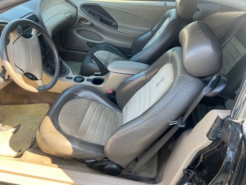 Used 2001 Ford Mustang Cobra image 10