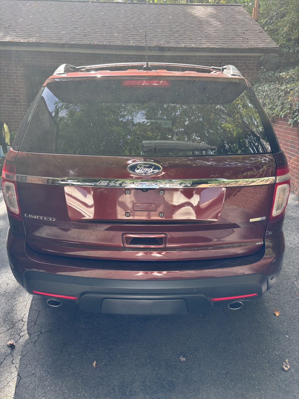 Used 2015 Ford Explorer Limited w/ Equipment Group 302A AWD/4WD image 6