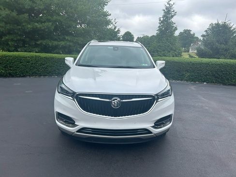 Used 2020 Buick Enclave Premium w/ Sun and Sites Package image 4