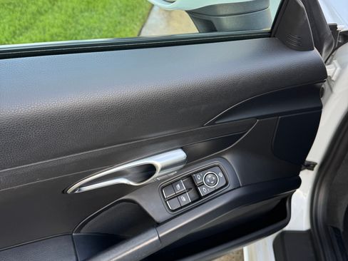 Used 2019 Porsche 718 Cayman image 18