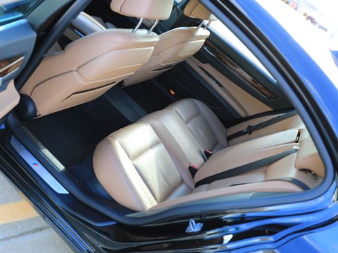 Used 2015 BMW 740Ld xDrive image 13