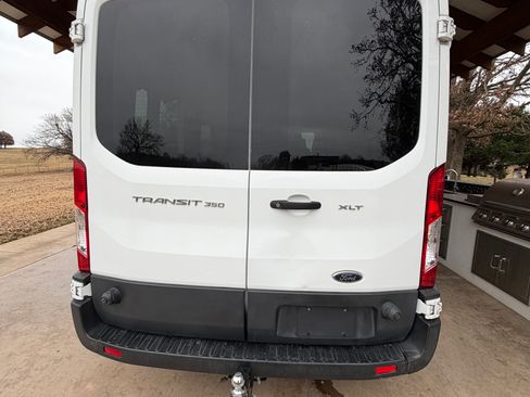 Used 2018 Ford Transit 350 XLT image 6